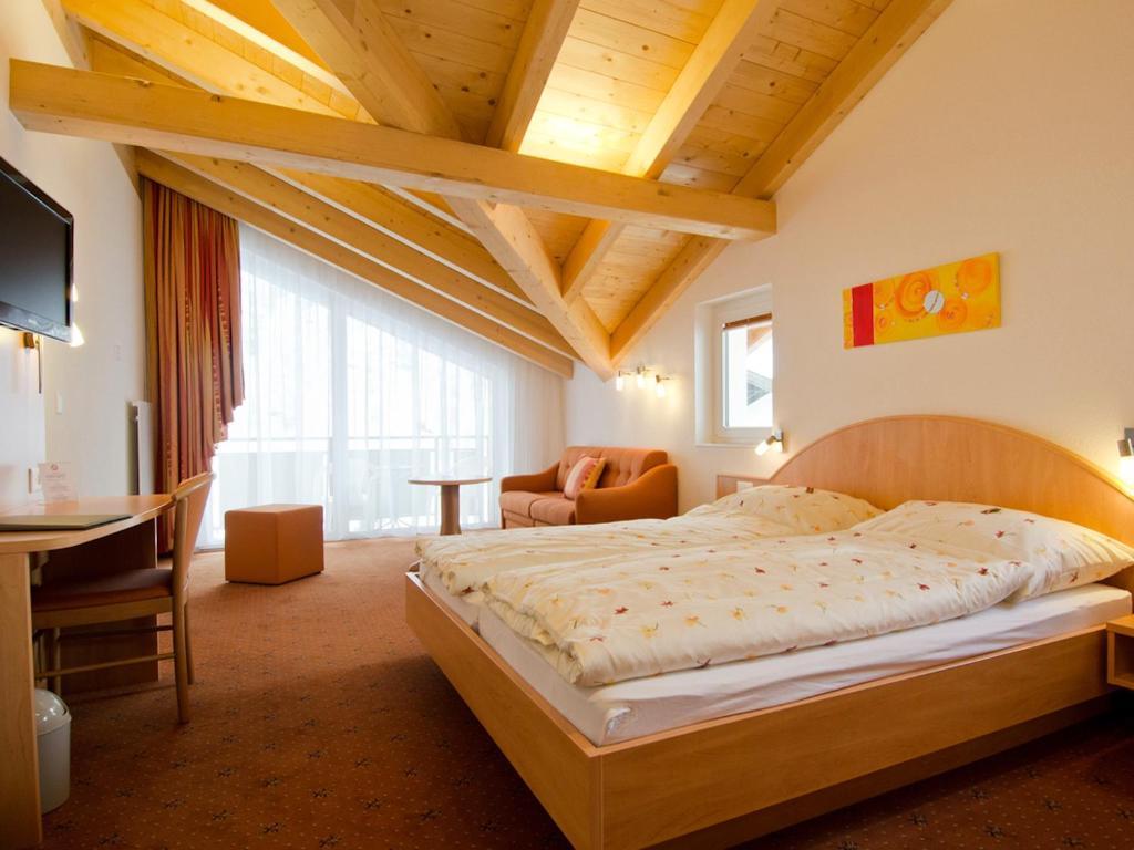 Hotel Monte-Moro ساس-الماغيل الغرفة الصورة